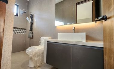 House and Lot For Sale at BF West Executive Village, BF Homes,  Las Piñas City