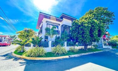 Charming corner Single Detached Home nestled in an exclusive village at Las Pina