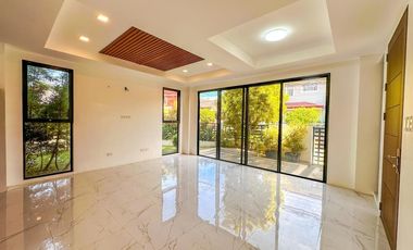 Charming corner Single Detached Home nestled in an exclusive village at Las Pina