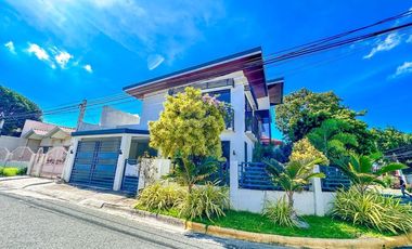 Charming corner Single Detached Home nestled in an exclusive village at Las Pina