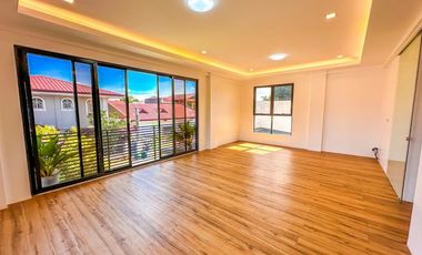 Charming corner Single Detached Home nestled in an exclusive village at Las Pina