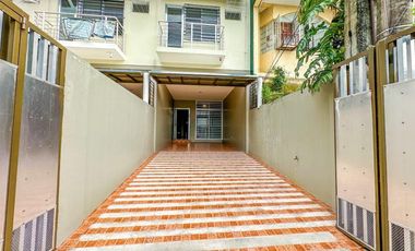 For Sale Newly Built 3 Storey Townhouse in Pilar Village Las Pinas