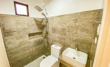 Newly Built Modern Townhouse in BF Resort Village Las Pinas City