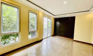 FOR SALE MODERN DESIGN THREE STOREY HOUSE AND LOT IN GREENWOODS