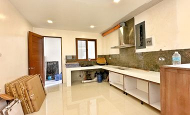 BRAND NEW MODERN DESIGN HOUSE FOR SALE IN BF HOMES