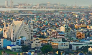 1318 sqm Prime Commercial Lot with old Building for Sale in Binondo, Manila