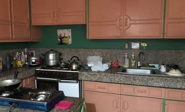 Old House in Mandaluyong behind VRP Medical Center for Sale