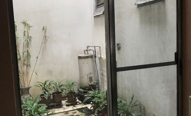 Old House in Mandaluyong behind VRP Medical Center for Sale