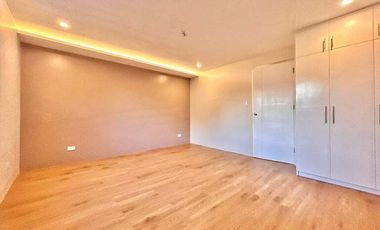 PRE-SELLING ELEGANT DESIGN 3 STOREY TRIPLEX TOWNHOUSE FOR SALE IN LAS PIÑAS