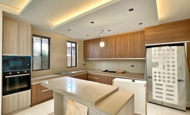 MODERN INDUSTRIAL HOUSE AND LOT FOR SALE IN TAHANAN VILLAGE
