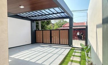 STUNNING MODERN DUPLEX DESIGN HOUSE IN PARANAQUE