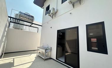 STUNNING MODERN DUPLEX DESIGN HOUSE IN PARANAQUE