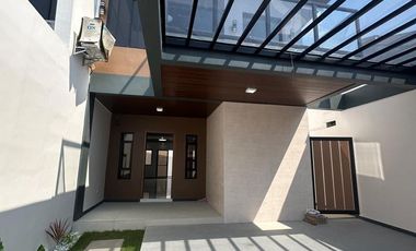 STUNNING MODERN DUPLEX DESIGN HOUSE IN PARANAQUE