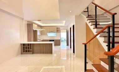 FOR SALE WITH FLEXIBLE TERMS ELEGANT HOUSE IN PILAR VILLAGE LAS PINAS