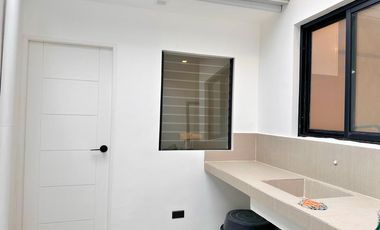 CONTEMPORARY DESIGN TOWNHOUSE FOR SALE IN PILAR VILLAGE LAS PINAS