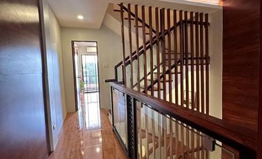 THREE STOREY INDUSTRIAL HOUSE FOR SALE IN PILAR VILLAGE LAS PINAS