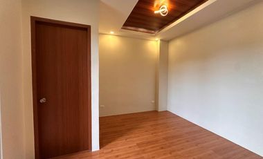 THREE STOREY INDUSTRIAL HOUSE FOR SALE IN PILAR VILLAGE LAS PINAS