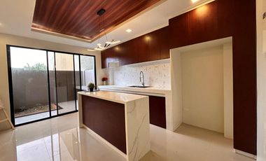 THREE STOREY INDUSTRIAL HOUSE FOR SALE IN PILAR VILLAGE LAS PINAS