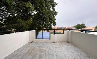 THREE STOREY INDUSTRIAL HOUSE FOR SALE IN PILAR VILLAGE LAS PINAS