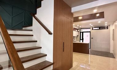 FOR SALE FOUR 4 BEDROOMS BRAND NEW MODERN HOUSE WITH SOLAR IN BETTER LIVING