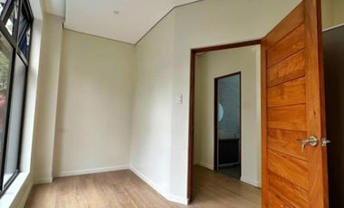 House and Lot For Sale with 4 bedrooms in Bermuda hills.