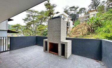 House and Lot For Sale with 4 bedrooms in Bermuda hills.