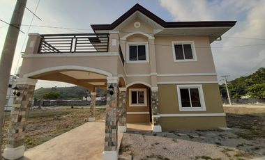 Pre-selling 4bedroom house in Subic Zambales (CORNER LOT)
