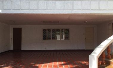4 Bedroom House in White Plains Quezon City for Lease
