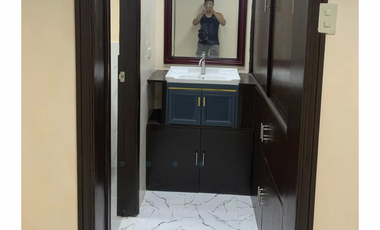 1 Bedroom/2 Bathroom/Kitchen/1 car garage
