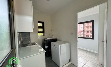 Modern House for sale