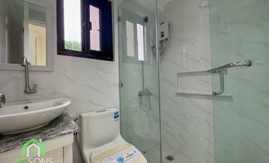 Modern House for sale