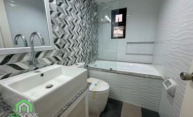 Modern House for sale