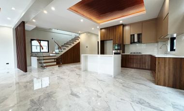 Sensational 4-Bedroom House and Lot for Sale in Tagaytay City