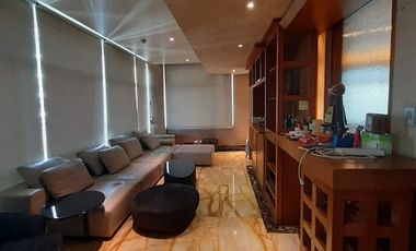 For Rent: Semi-Furnished 527sqm Penthouse at One Roxas Triangle Tower in Makati