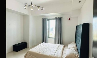 RUSH SALE One Bedroom with balcony and parking in Bristol, Alabang, Muntinlupa