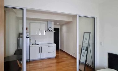 1BR Furnished Unit with Parking Slot @ Acqua Private Residence for SALE