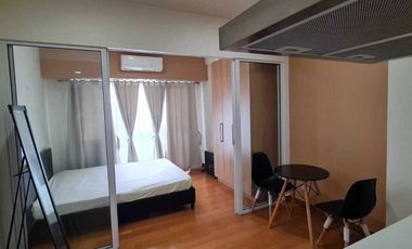 1BR Furnished Unit with Parking Slot @ Acqua Private Residence for SALE