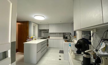 3 BR unit at the Twin Towers Condominium, Makati