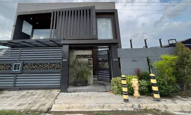 Spacious 3-Storey 5-Bedroom Modern House with Pool Near SM Pampanga