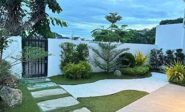 Spacious 3-Storey 5-Bedroom Modern House with Pool Near SM Pampanga