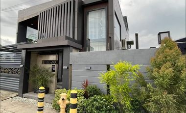 Spacious 3-Storey 5-Bedroom Modern House with Pool Near SM Pampanga