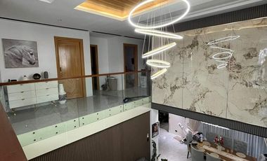 Spacious 3-Storey 5-Bedroom Modern House with Pool Near SM Pampanga
