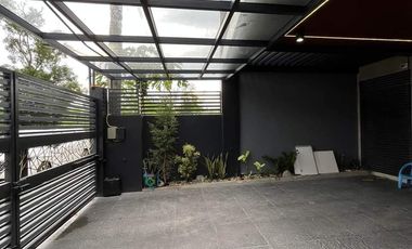 Spacious 3-Storey 5-Bedroom Modern House with Pool Near SM Pampanga