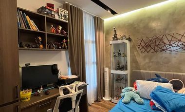 Spacious 3-Storey 5-Bedroom Modern House with Pool Near SM Pampanga