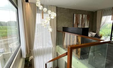 Spacious 3-Storey 5-Bedroom Modern House with Pool Near SM Pampanga