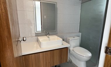 5 Bedroom Townhouse for Sale in Sta. Mesa Manila