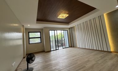 5 Bedroom Townhouse for Sale in Sta. Mesa Manila