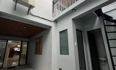 5 Bedroom Townhouse for Sale in Sta. Mesa Manila