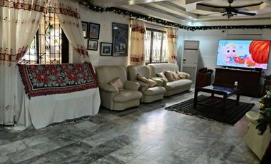 Beach house for rent 12 bedrooms 11 toilet and bath in Poblacion Panglao Bohol