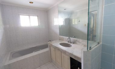 3 Bedroom House For Rent - Green Meadows, Pasig